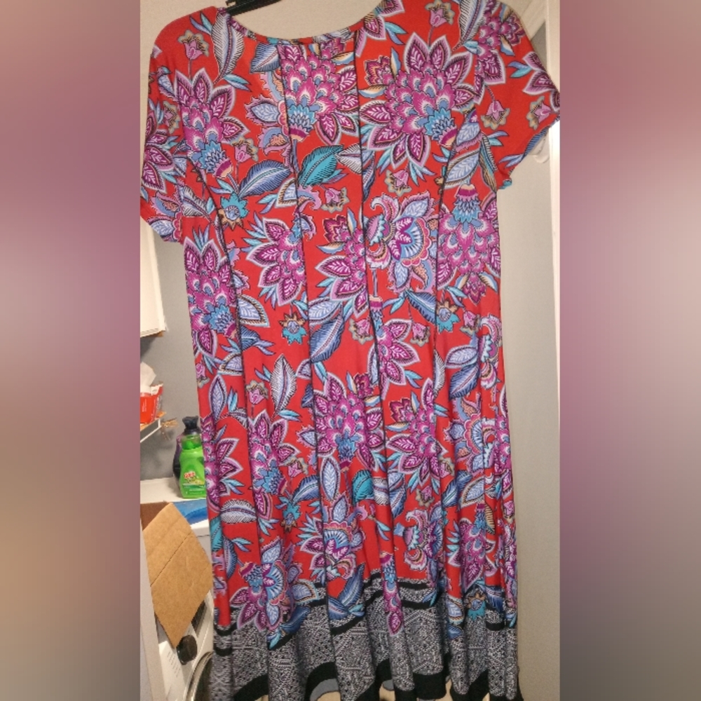 Dress - Picture 2 of 3